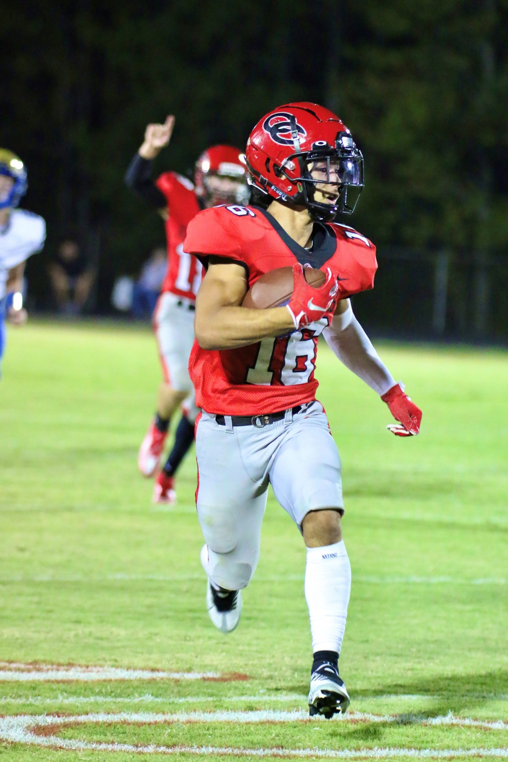 RAIDERS ROLL TO REGION WIN! - Thunder Radio